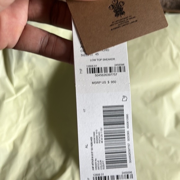 Burberry Pistachio Sneakers - Picture 3 of 4